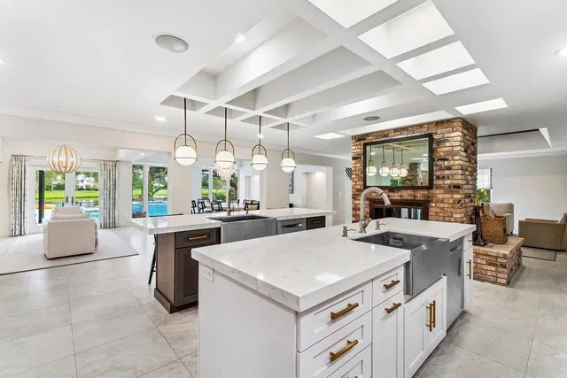 Boca Bath & Tennis Residence photo 10