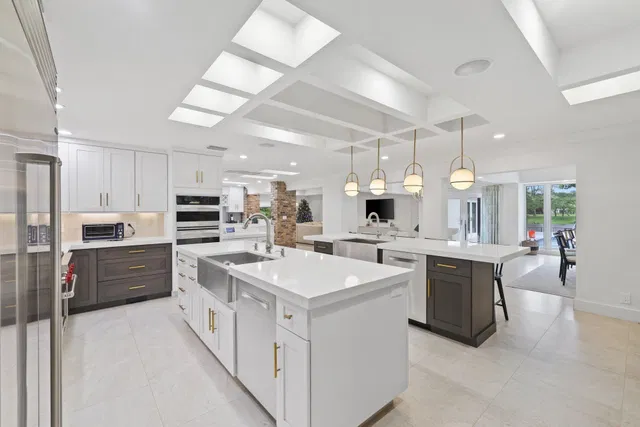 Boca Bath & Tennis Residence photo 12