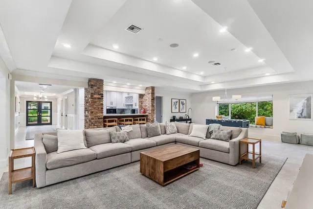 Boca Bath & Tennis Residence photo 24