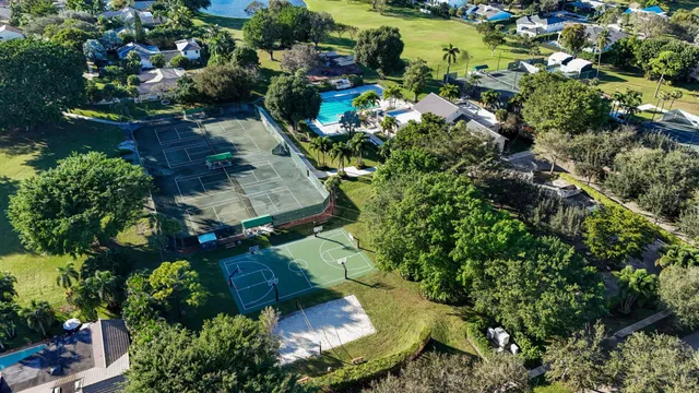 Boca Bath & Tennis Residence photo 81