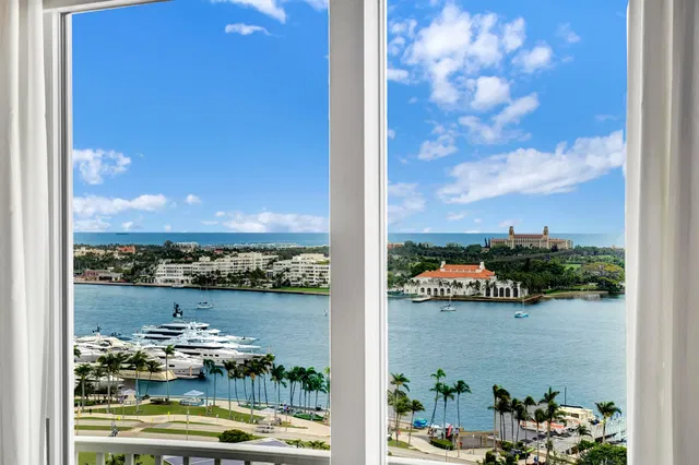 Esplanade Grande Unit 1502 photo 9