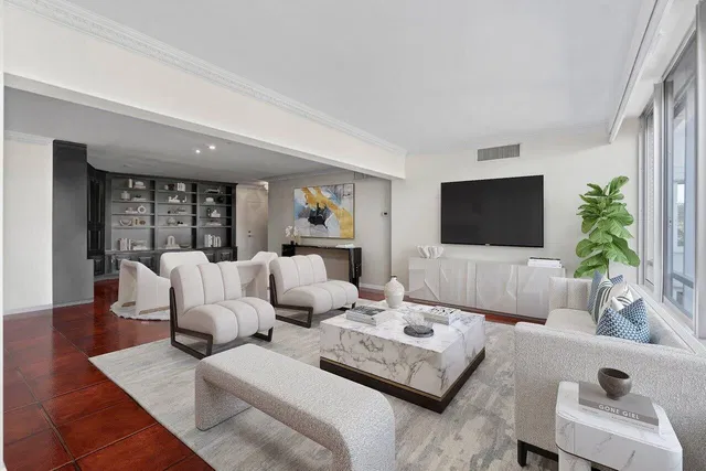 Palm Beach Towers, Palm Beach Unit 321a photo 7