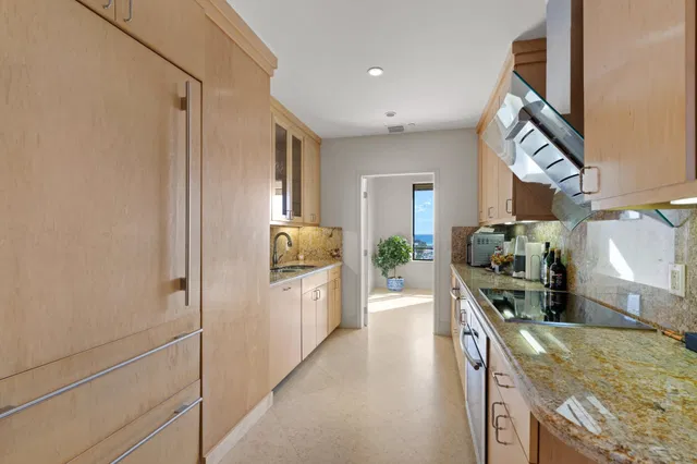 Palm Beach Biltmore Unit 904 photo 9