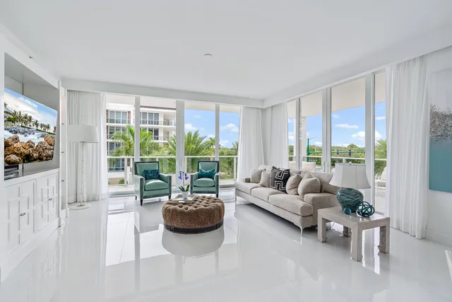 Azure Palm Beach Gardens Unit 301 photo 5