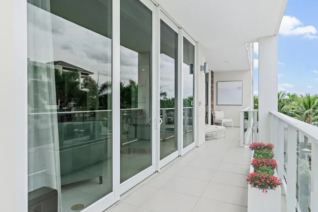 Azure Palm Beach Gardens Unit 301 photo 9