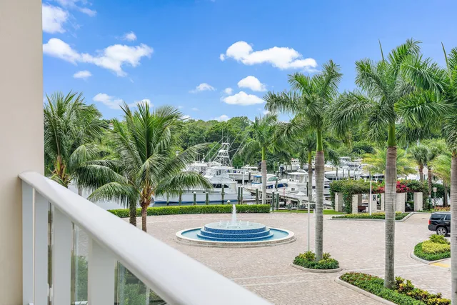 Azure Palm Beach Gardens Unit 301 photo 2