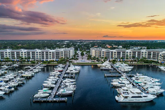 Azure Palm Beach Gardens Unit 507 photo 4