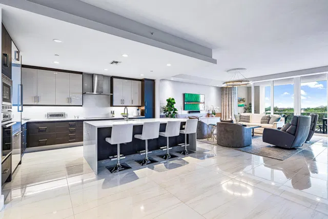 Azure Palm Beach Gardens Unit 507 photo 5