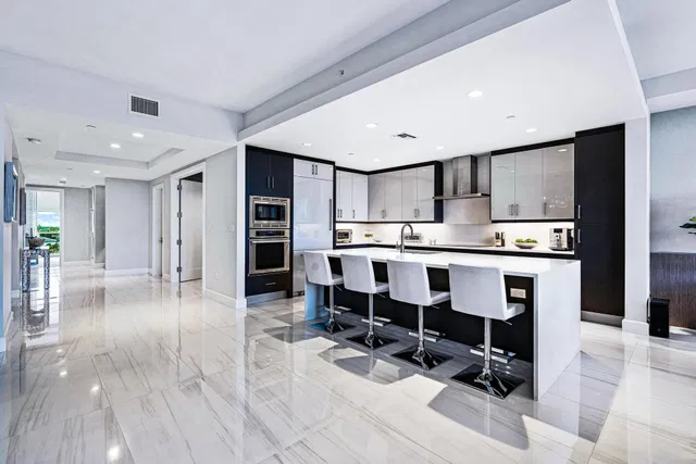 Azure Palm Beach Gardens Unit 507 photo 6