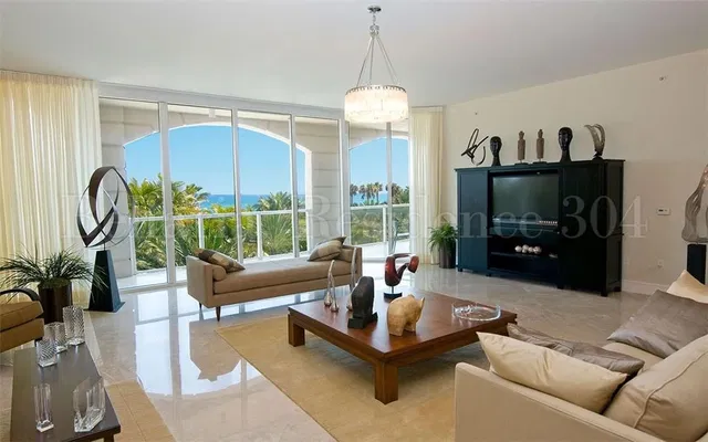 3000 S Ocean Bl #304