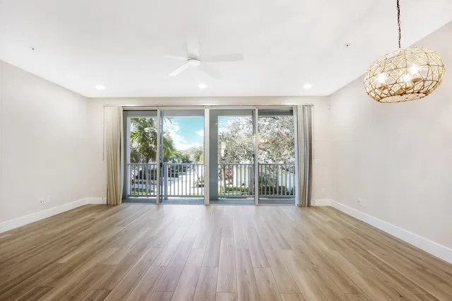 Mallory Creek Abacoa Residence photo 21