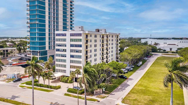 Downtown West Palm Beach Unit 3a photo 2