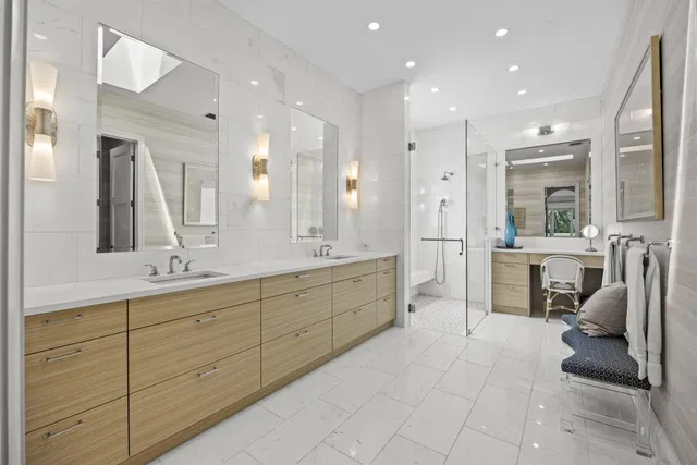 Admirals Cove Residence photo 12