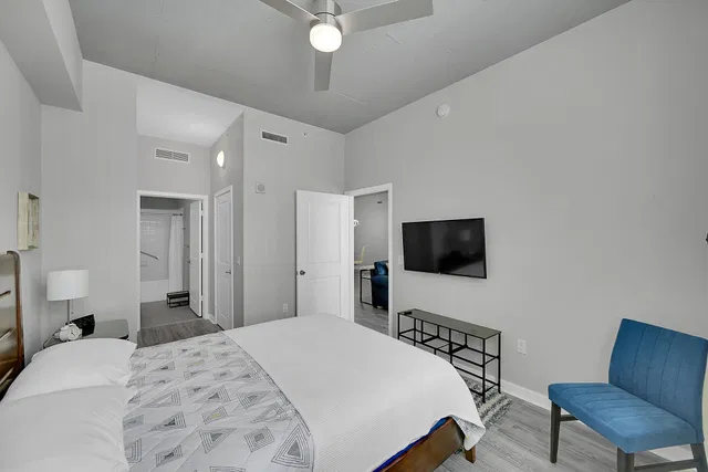 The Edge Unit 1119 photo 11