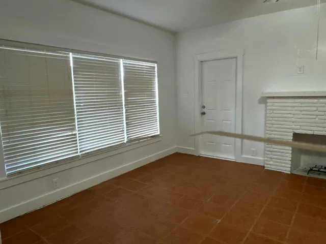 Residence photo 18