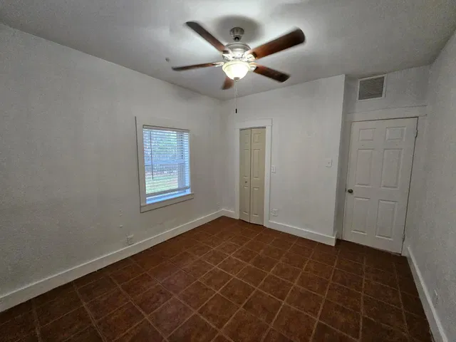 Residence photo 25
