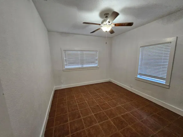 Residence photo 26