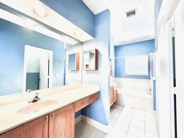 Residence photo 25