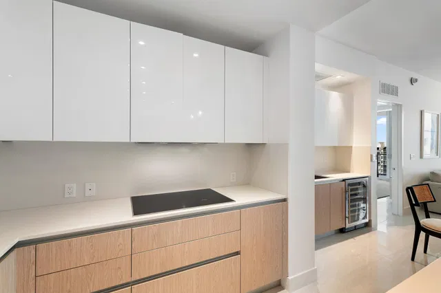 Amrit Ocean Resort & Residences Unit H-1710 photo 8
