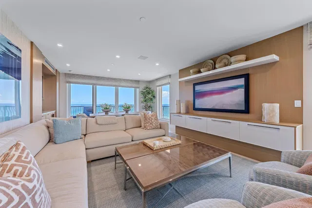 Via Delfino Condominium Unit 1903 photo 6