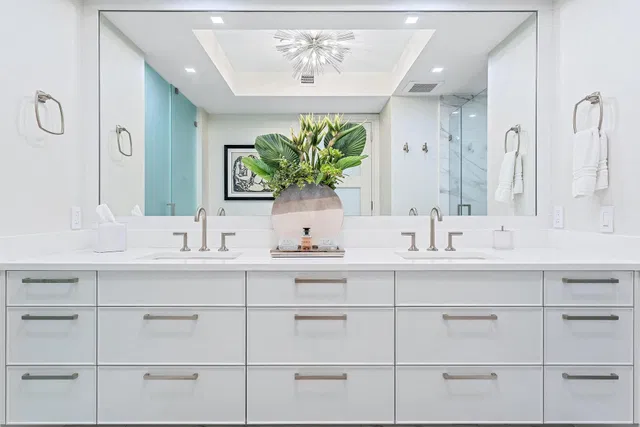 Via Delfino Condominium Unit 1903 photo 17