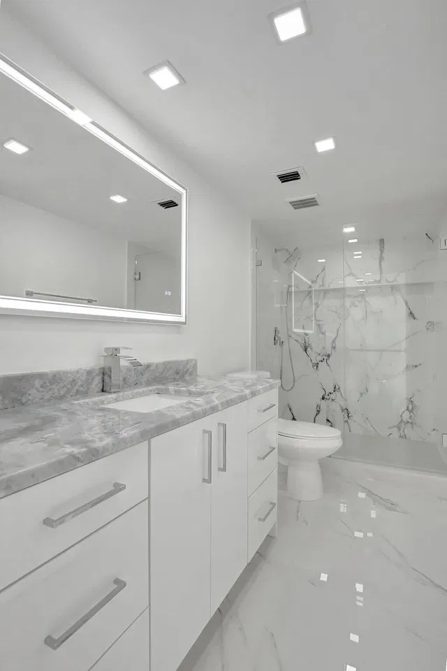  Unit 407 photo 7