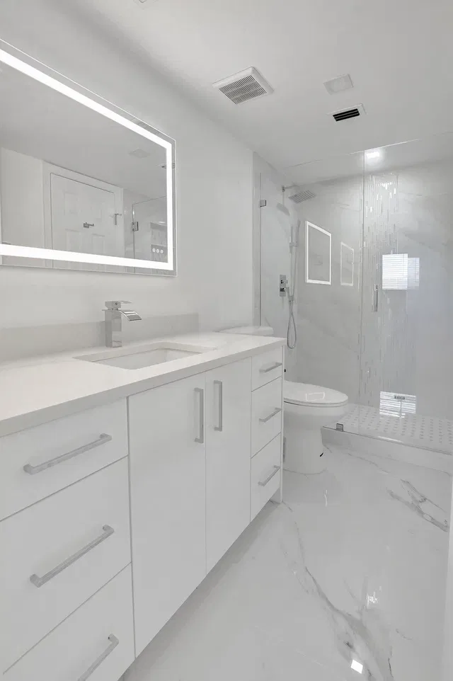  Unit 407 photo 10