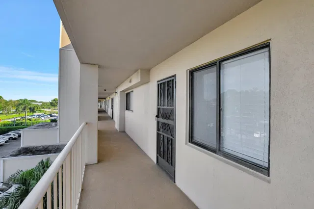  Unit 407 photo 25