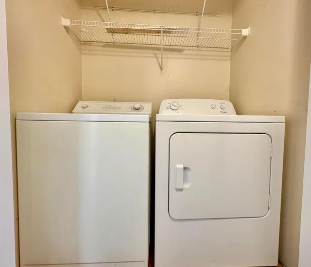  Unit 1830 photo 11