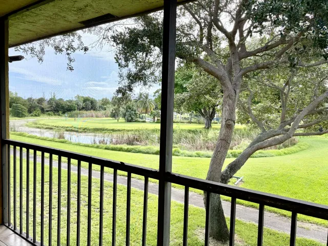  Unit 1830 photo 15
