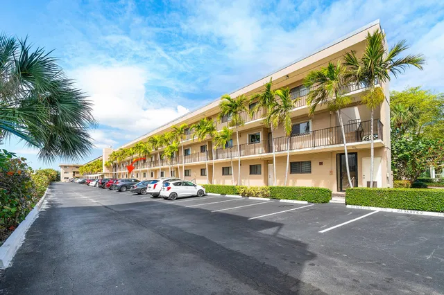 3605 S Ocean Boulevard #129 C