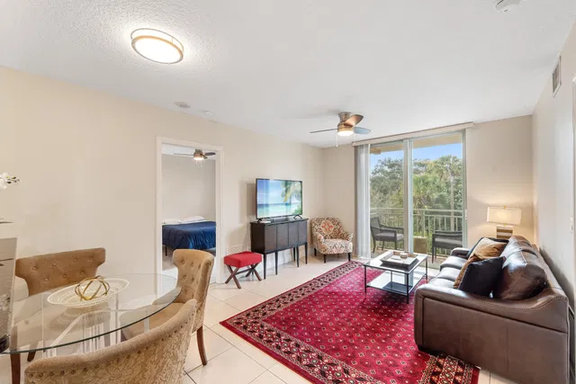 610 Clematis Unit 234 photo 8