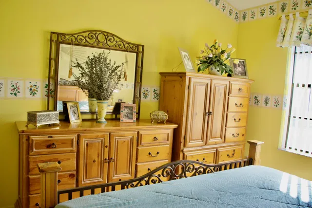 Unit 103 photo 16
