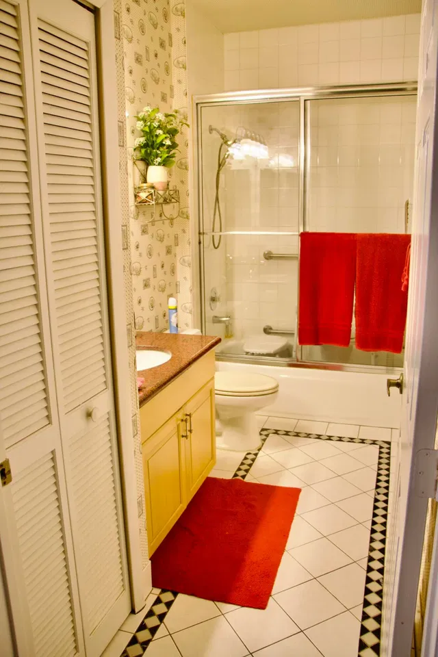 Unit 103 photo 20