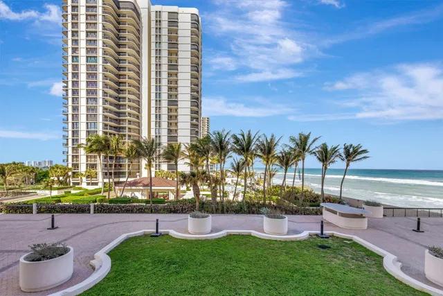 Eastpointe Singer Island Unit 14b photo 4