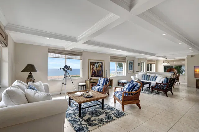 2565 S Ocean Boulevard #324-325