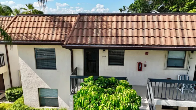 Unit 205 photo 2