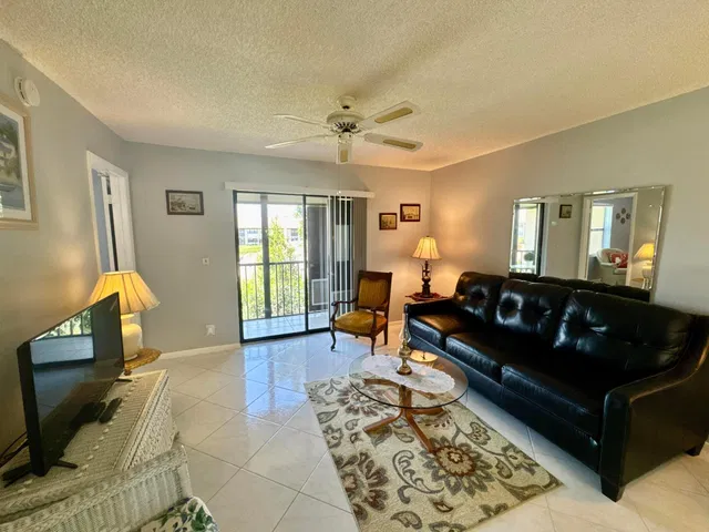 Unit 205 photo 14