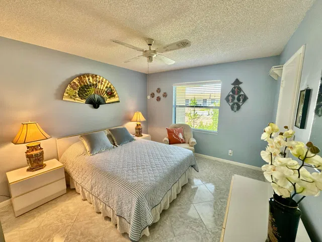 Unit 205 photo 20