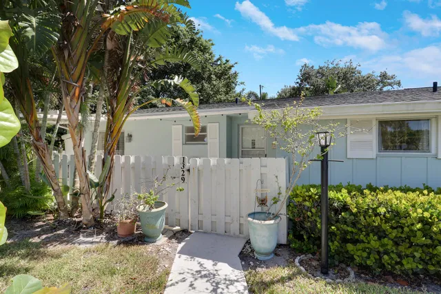 Residence photo 31