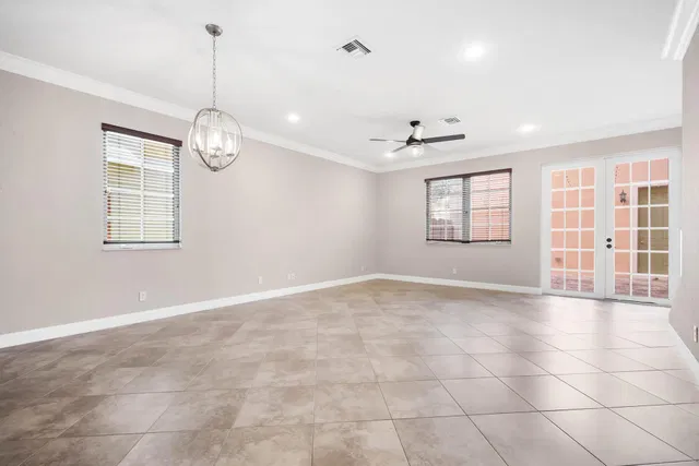 Canterbury Place Residence photo 3