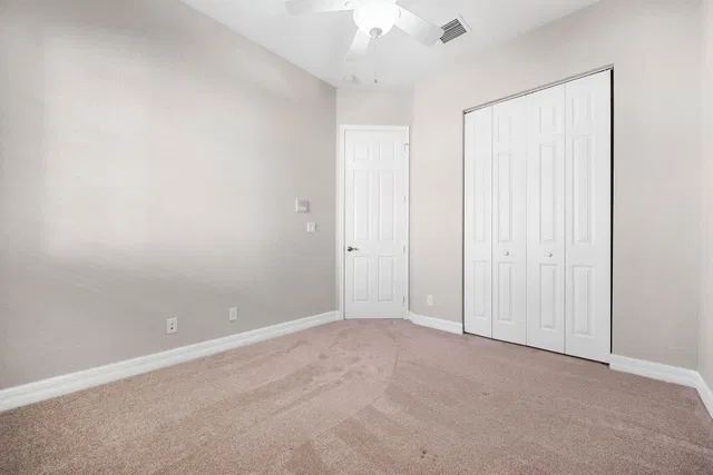 Canterbury Place Residence photo 17