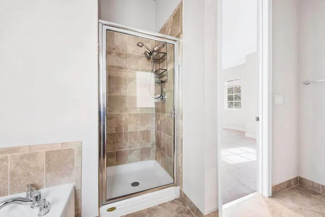 Canterbury Place Residence photo 21
