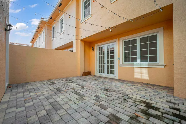 Canterbury Place Residence photo 23