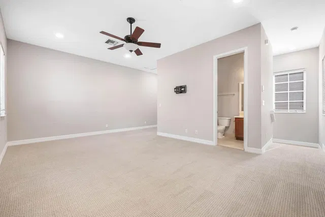 Canterbury Place Residence photo 26