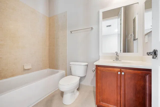 Canterbury Place Residence photo 30