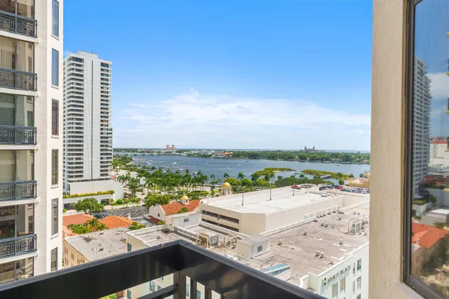One City Plaza Unit 1011 photo 16
