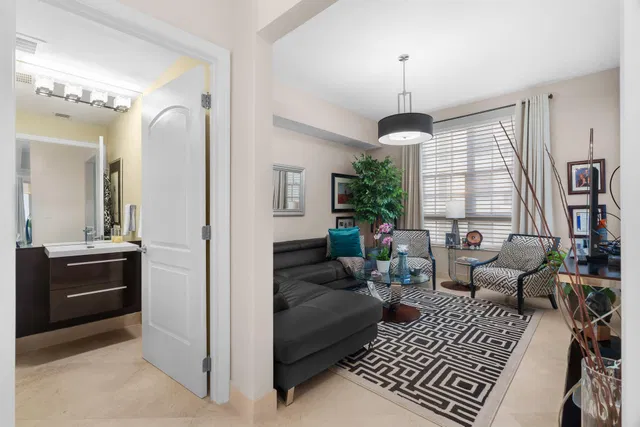 One City Plaza Unit 1011 photo 26