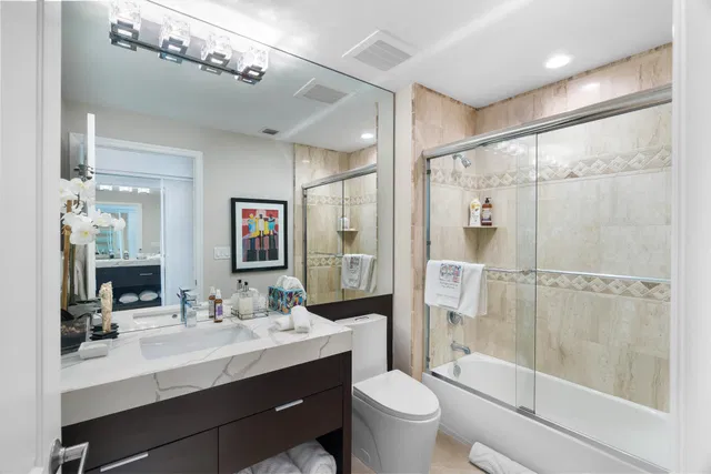 One City Plaza Unit 1011 photo 37