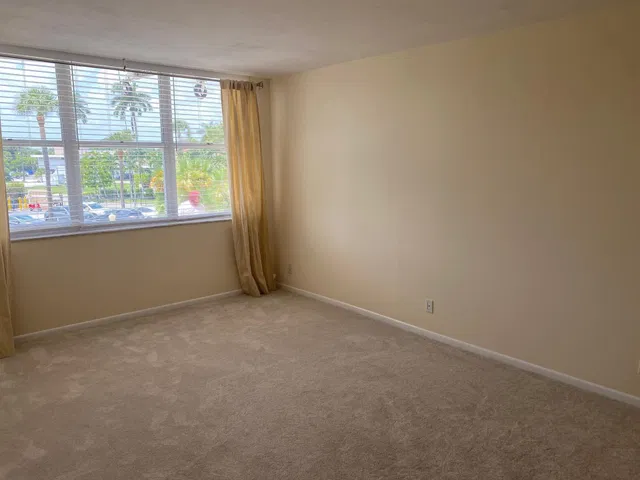 2600 N Flagler Unit 211 photo 8